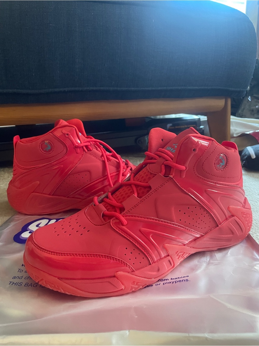 SHAQ Devastator Shaq-A-Licious XL Gummies Red Sneakers Limited Edition